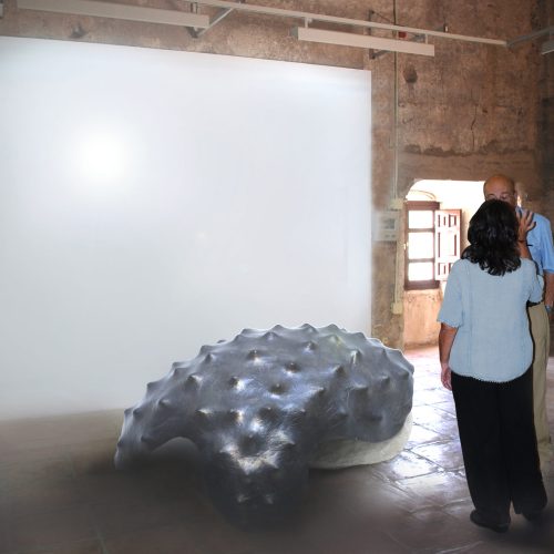 Artista José Moreno - Reposos - Escultura en sala